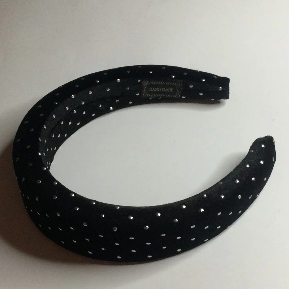 8 OTHER REASONS VELVET PADDED HEADBAND BLACK NWOT